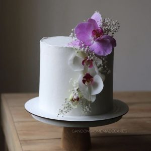 Orchid flower for cake