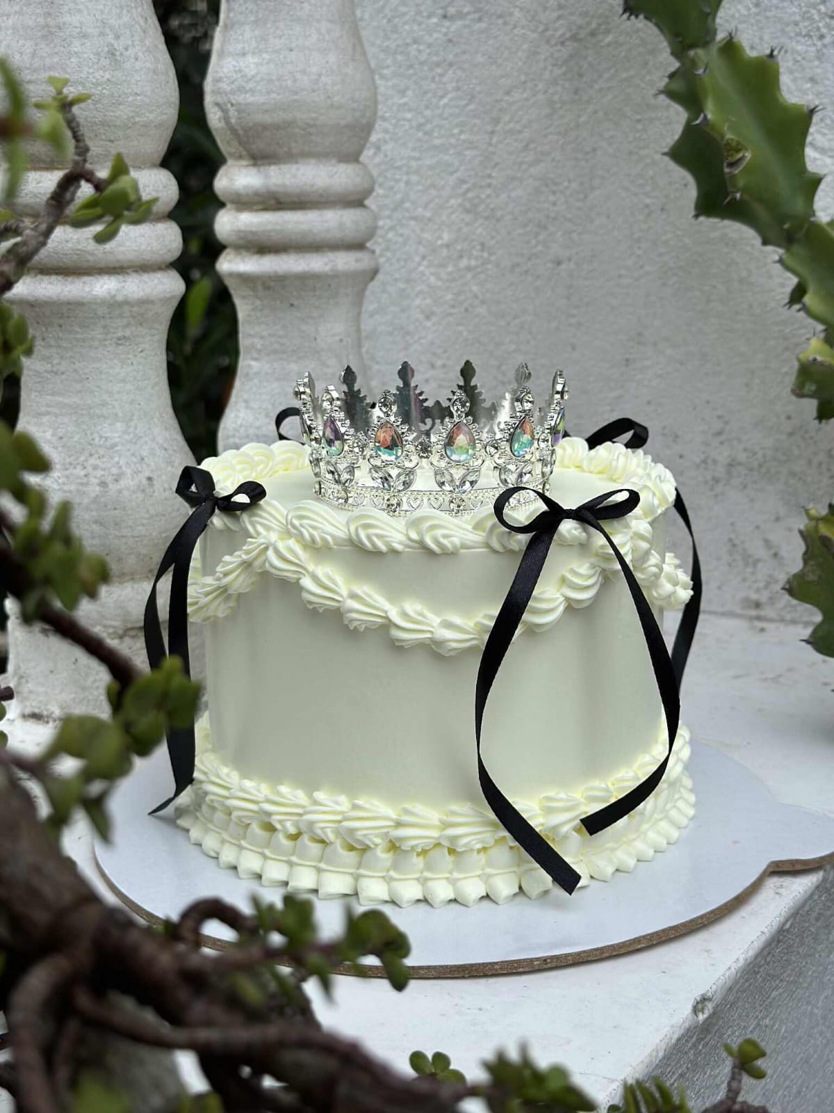 Small Gorgeous Crown Cake Topper